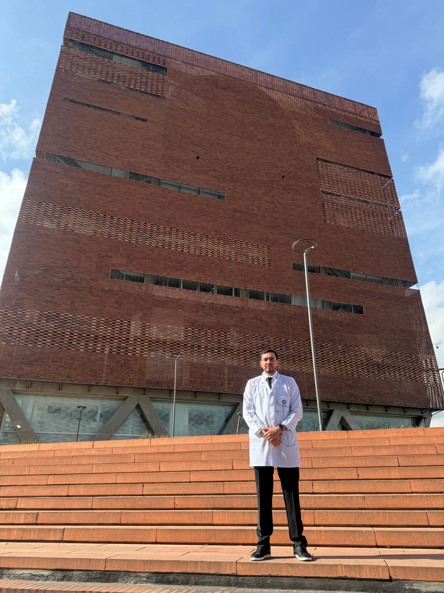 Dr. Christian Alan Torres Gómez